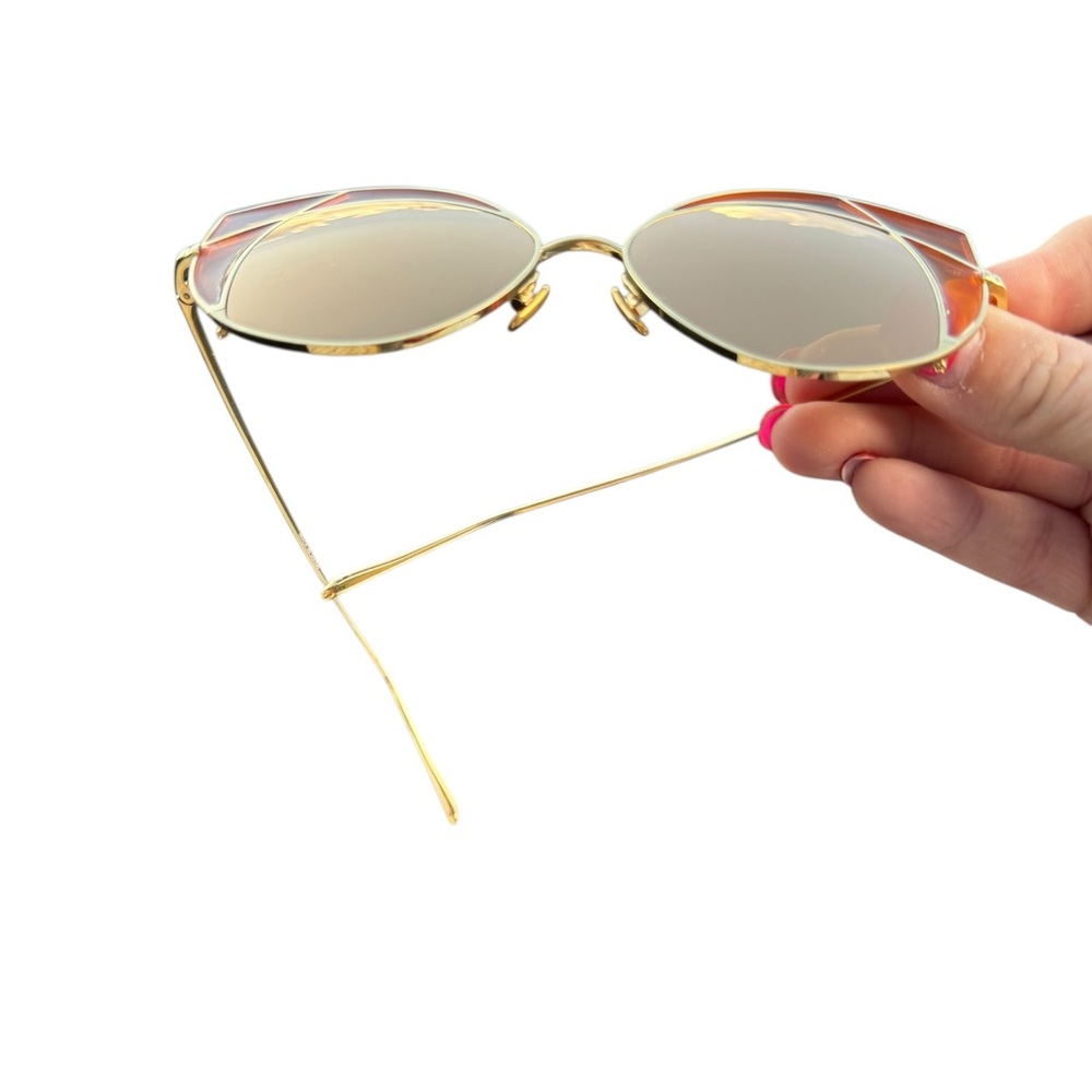 Linda Farrow Luxury Sunglasses - Picture 3 of 3